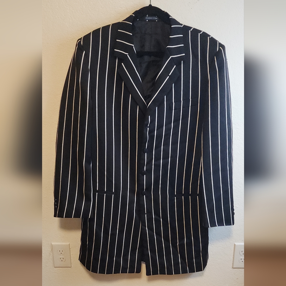 Elegant Striped Men's Blazer